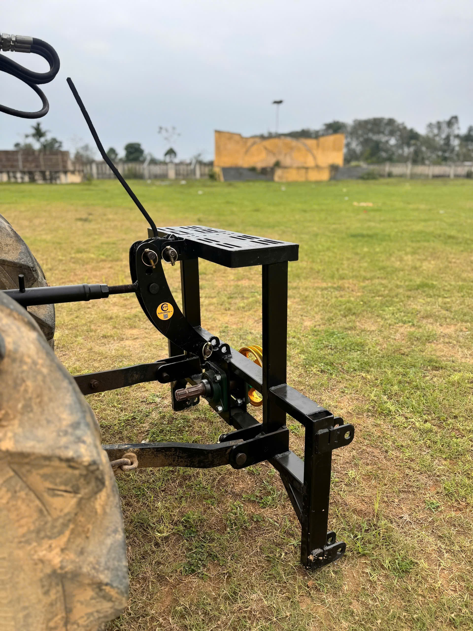 Sàn đứng trục puly có móc lật cơ khí